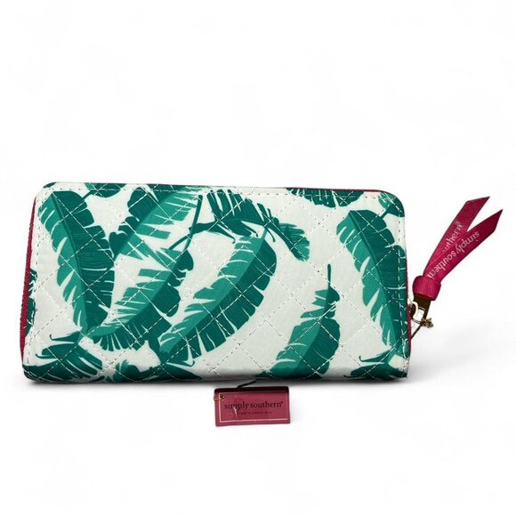 Simply Southern Palm Print Clutch | Green & White with Pink Lining - Picture 2 of 5